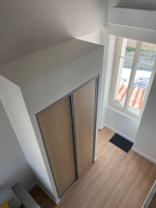 Duplex Type Loft Centre Ville * Clim * Wifi * Haut De Gamme * Angouleme Luaran gambar