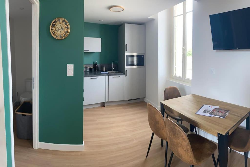 Duplex Type Loft Centre Ville * Clim * Wifi * Haut De Gamme * Angouleme Luaran gambar