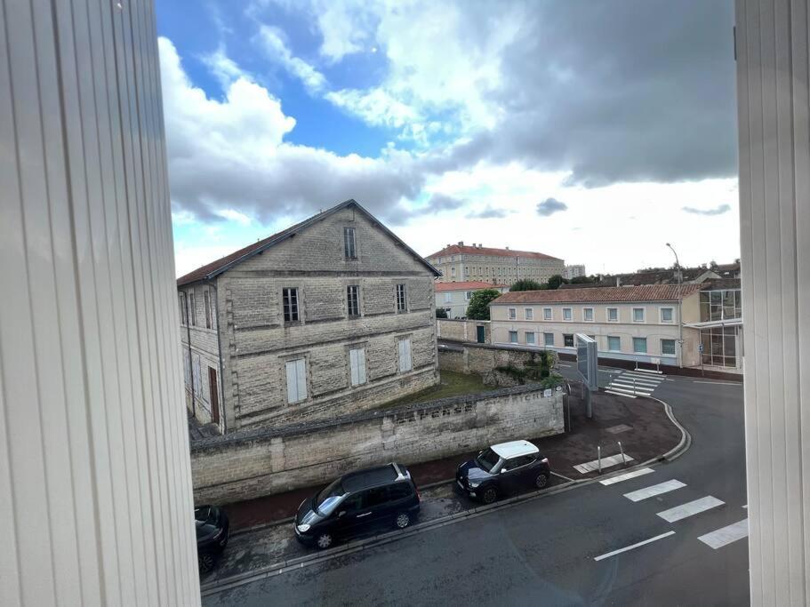 Duplex Type Loft Centre Ville * Clim * Wifi * Haut De Gamme * Angouleme Luaran gambar