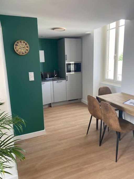 Duplex Type Loft Centre Ville * Clim * Wifi * Haut De Gamme * Angouleme Luaran gambar